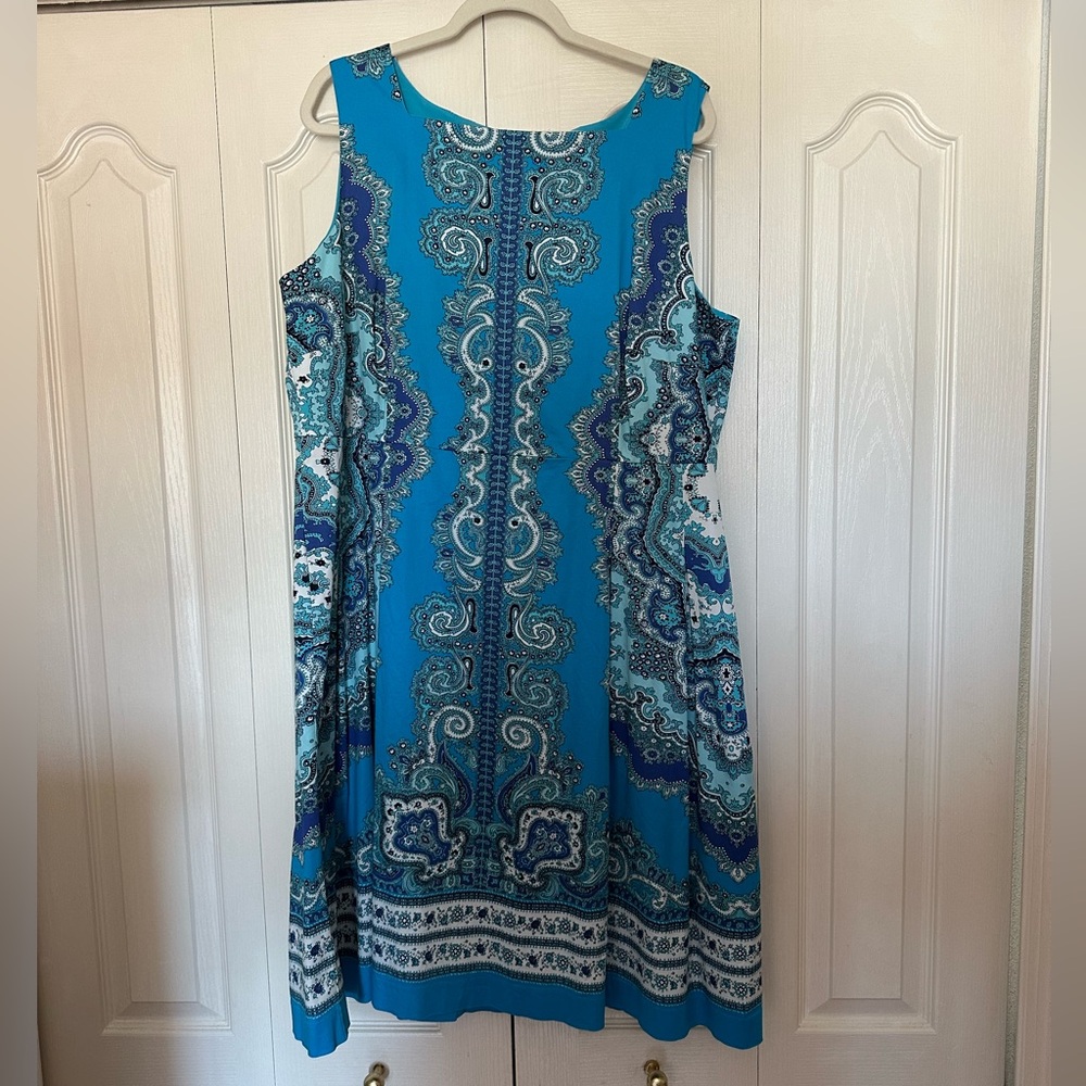 RSVP by Talbots Blue and White Paisley Midi Dress